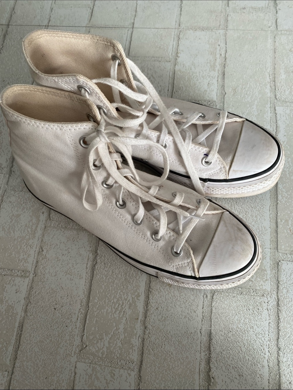 Classic High-Top platform Canvas Sneakers - White